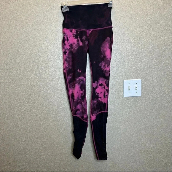 *SALE* Lululemon women’s leggings size 4 - Picture 1 of 6